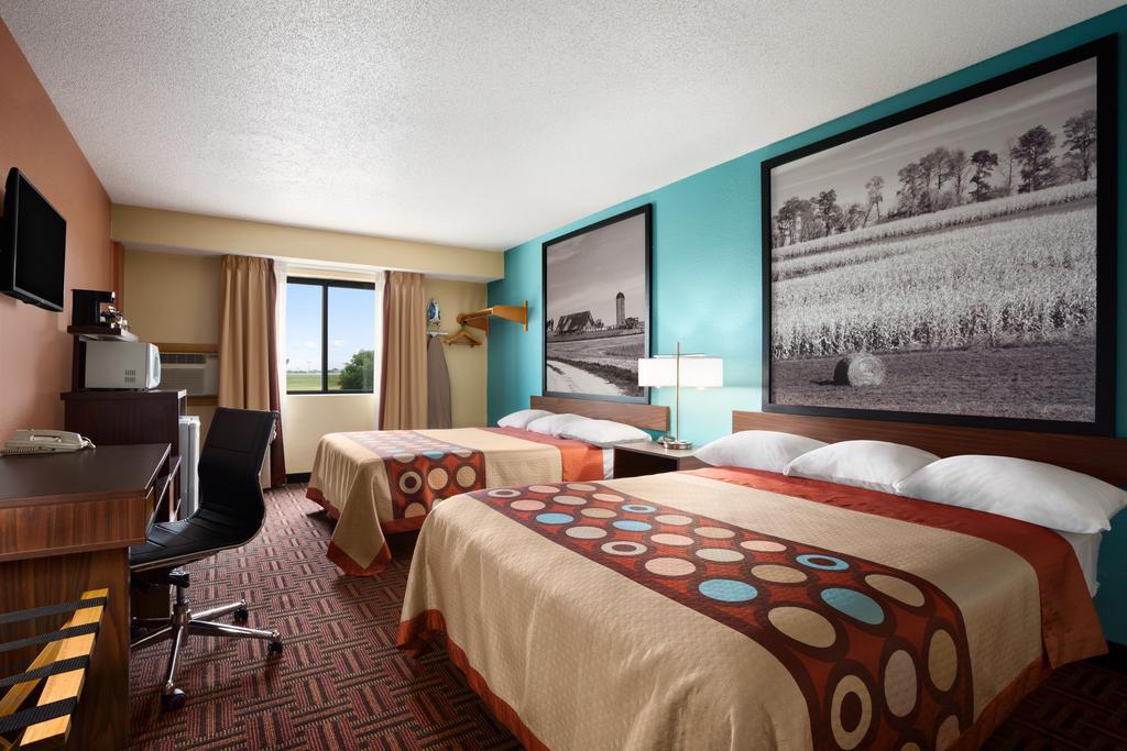 Super 8 By Wyndham Marion Motel Стая снимка