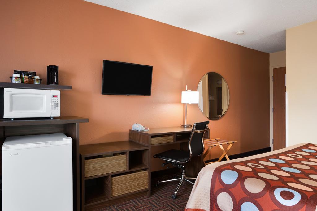 Super 8 By Wyndham Marion Motel Стая снимка