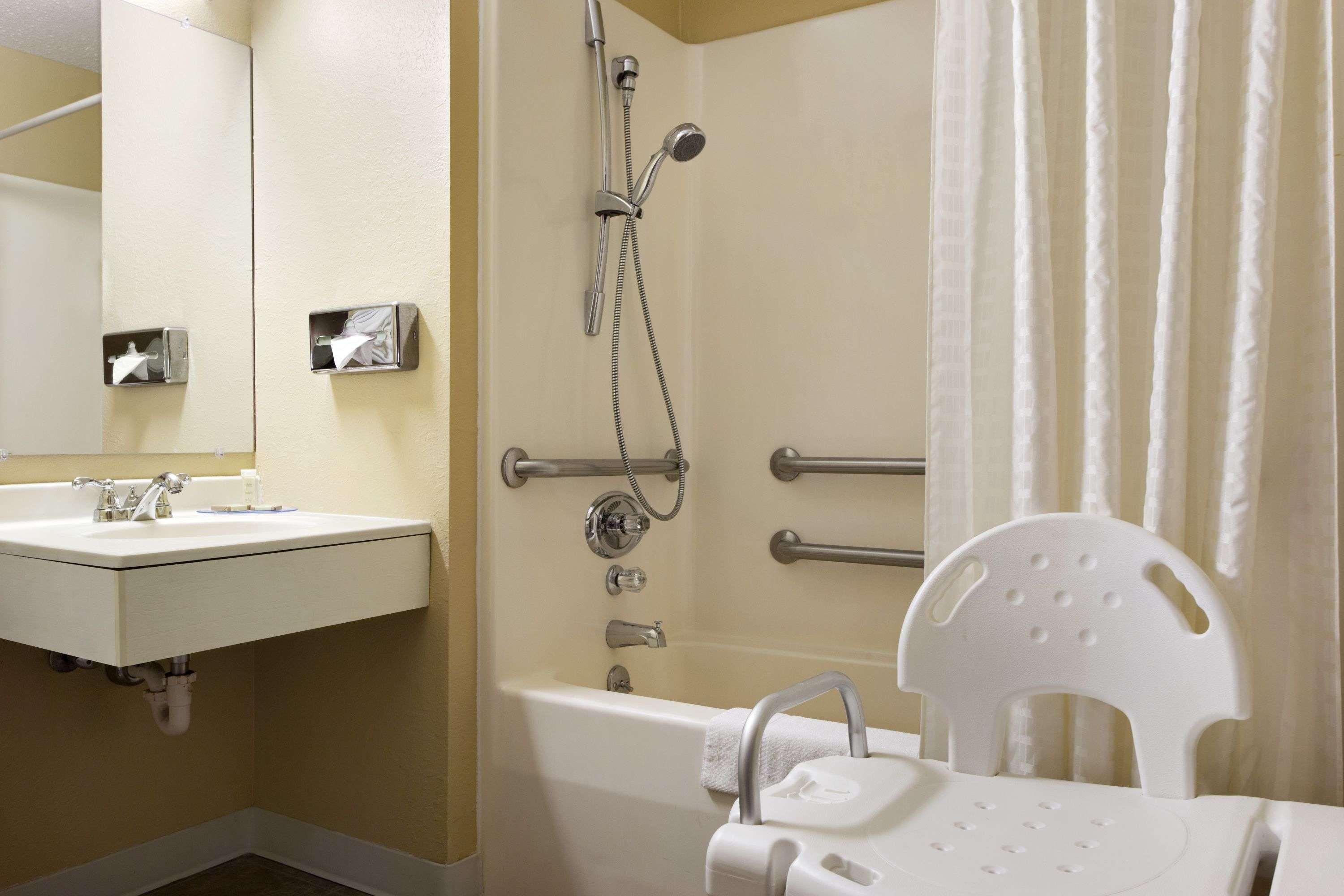 Super 8 By Wyndham Marion Motel Екстериор снимка