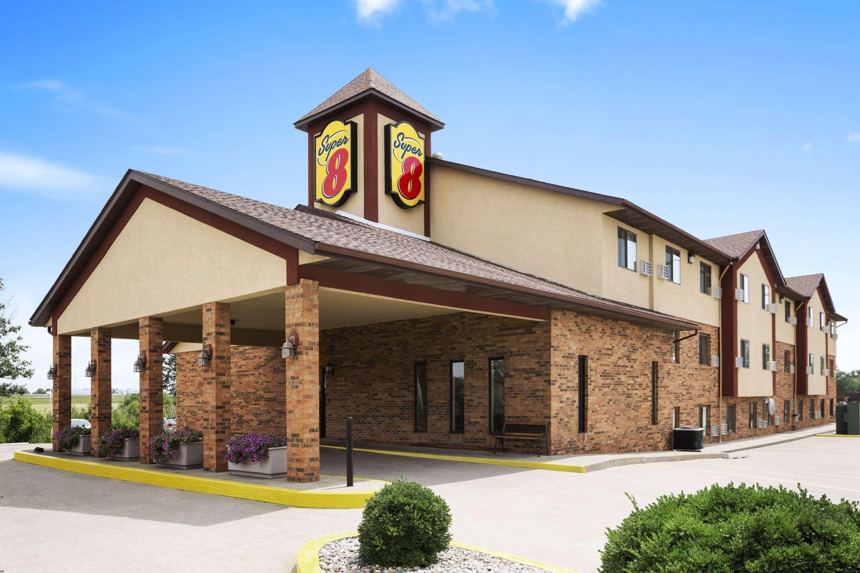 Super 8 By Wyndham Marion Motel Екстериор снимка
